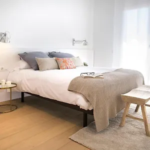 Friendly Rentals Gran Via Barcelona